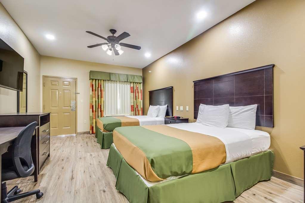 Americas Best Value Inn & Suites Tomball Room photo